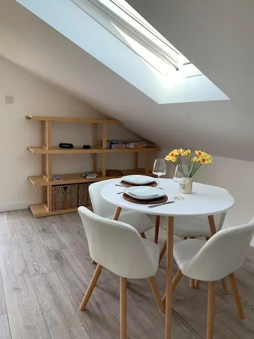 Y Llofft, Llanrhidian, Gower Villa Swansea Holiday home