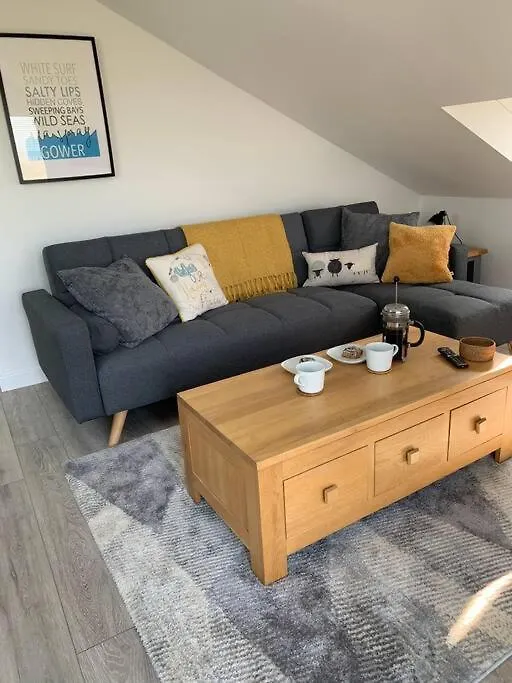 Holiday home Y Llofft, Llanrhidian, Gower Villa Swansea